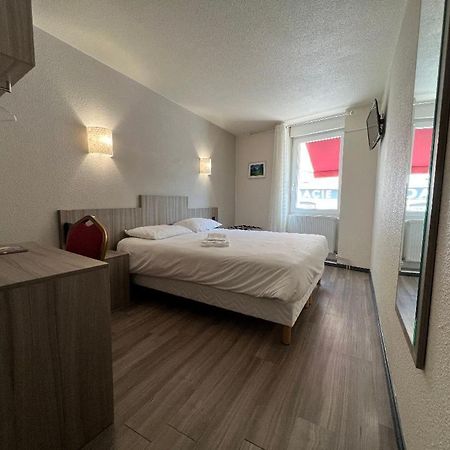 Hotel Le Foirail Фижак Экстерьер фото