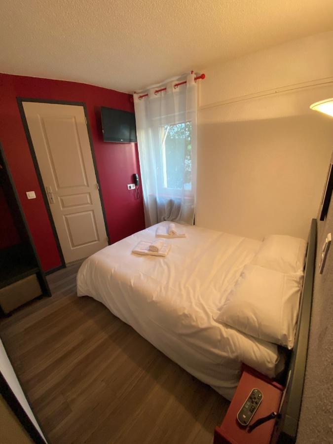 Hotel Le Foirail Фижак Экстерьер фото