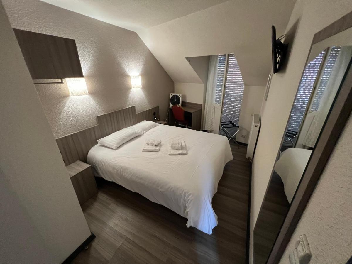 Hotel Le Foirail Фижак Экстерьер фото